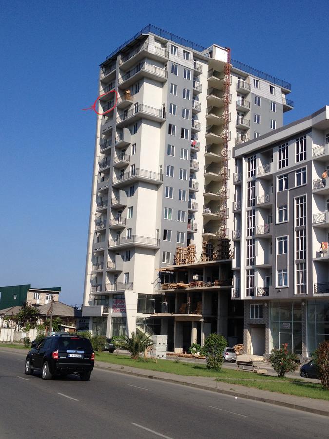 Nodari Batumi Bagian luar foto